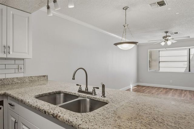 10307 COUNCILS WAY, Tampa, FL 33617