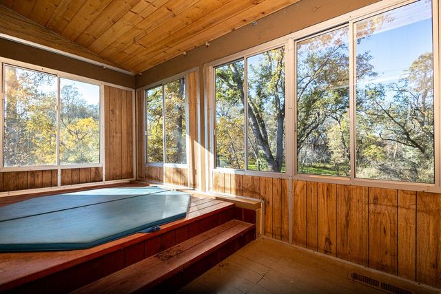 6433 Mother Lode Dr, Placerville, CA 95667