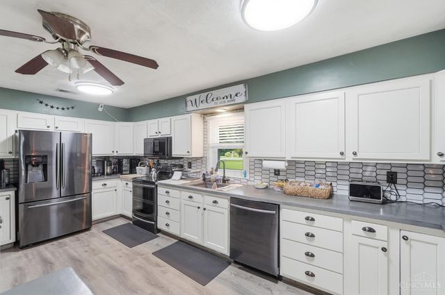 1439 Lyons Road, Pierce Twp, OH 45102