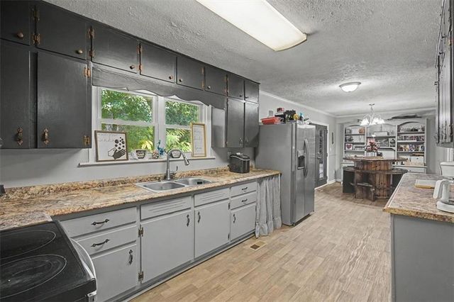 3 Hammond Drive SW, Plainville, GA 30733
