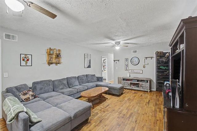 3 Hammond Drive SW, Plainville, GA 30733