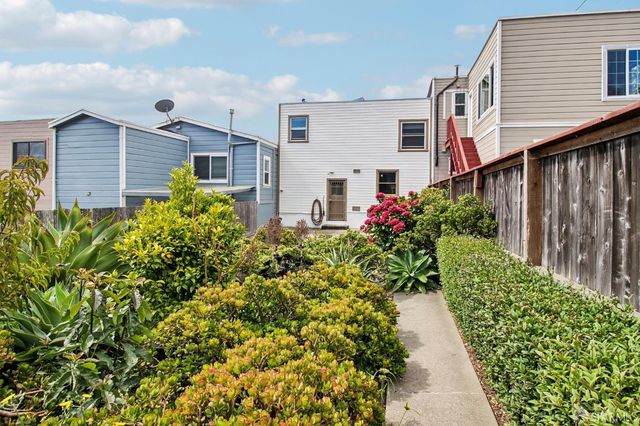 390 Teddy Avenue, San Francisco, CA 94134