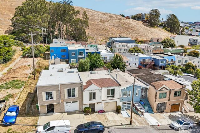 390 Teddy Avenue, San Francisco, CA 94134