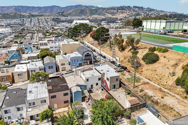 390 Teddy Avenue, San Francisco, CA 94134