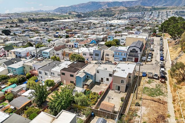 390 Teddy Avenue, San Francisco, CA 94134