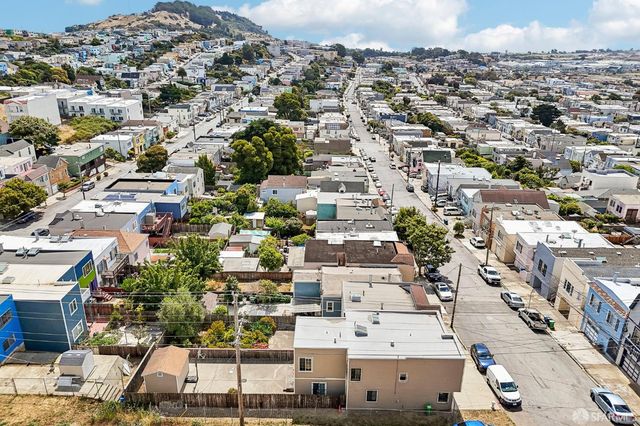 390 Teddy Avenue, San Francisco, CA 94134
