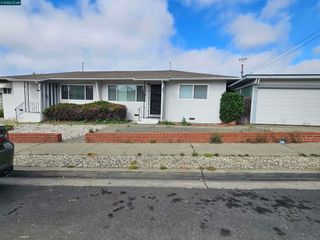 2664 2666 Renton Way, Castro Valley, CA 94546