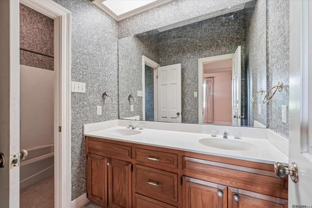 3449 Tezcucco Dr, Baton Rouge, LA 70820