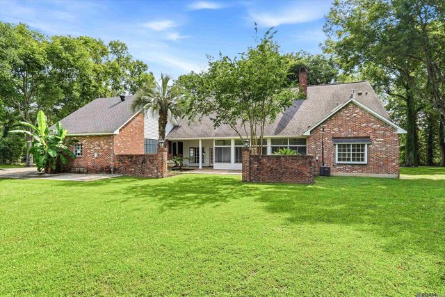 3449 Tezcucco Dr, Baton Rouge, LA 70820