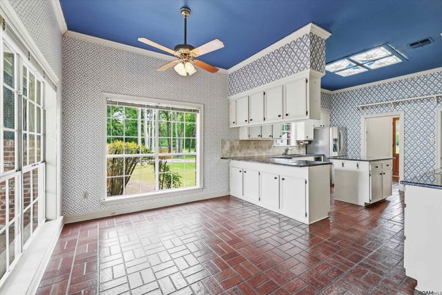 3449 Tezcucco Dr, Baton Rouge, LA 70820