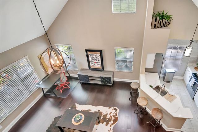 9130 LAKE CHASE ISLAND WAY 9130, Tampa, FL 33626