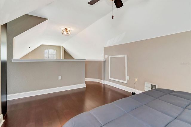 9130 LAKE CHASE ISLAND WAY 9130, Tampa, FL 33626