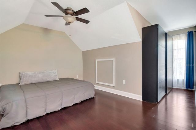 9130 LAKE CHASE ISLAND WAY 9130, Tampa, FL 33626