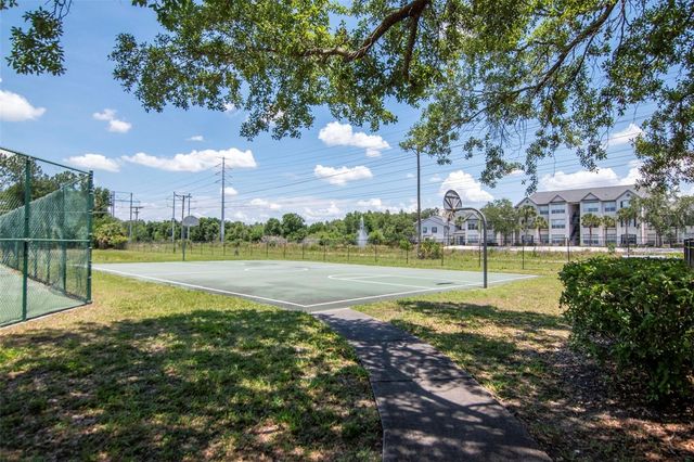 9130 LAKE CHASE ISLAND WAY 9130, Tampa, FL 33626