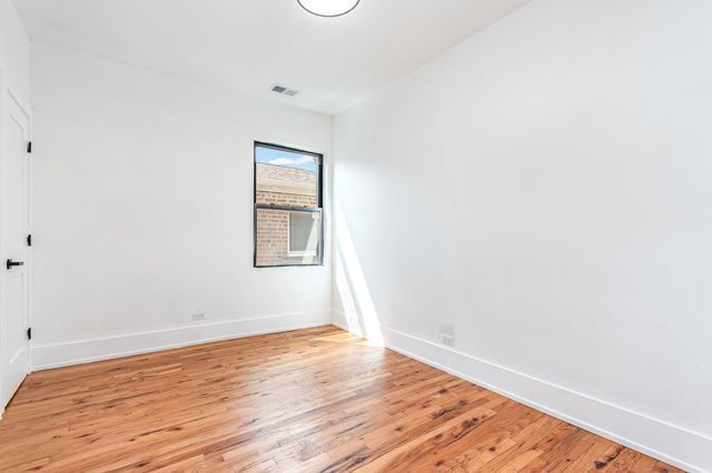 6336 S EBERHART Avenue, Chicago, IL 60637