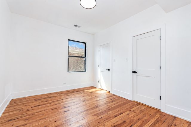 6336 S EBERHART Avenue, Chicago, IL 60637