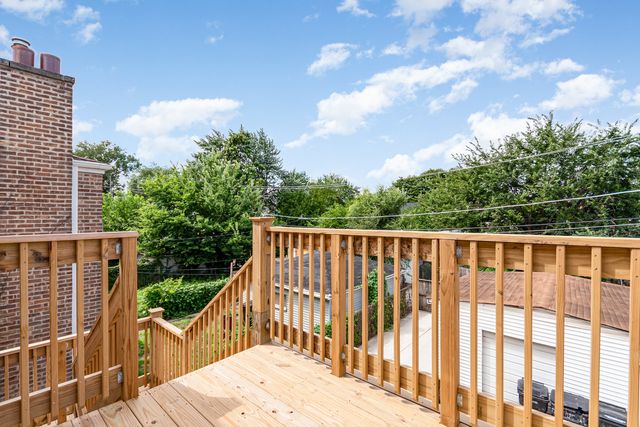 6336 S EBERHART Avenue, Chicago, IL 60637