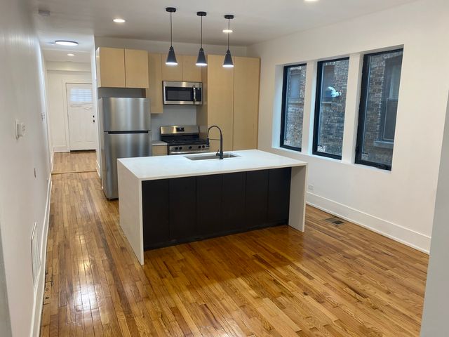 6336 S EBERHART Avenue, Chicago, IL 60637