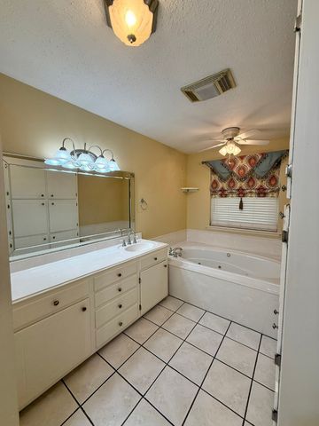 11535 Timber Ridge Drive, Keithville, LA 71047