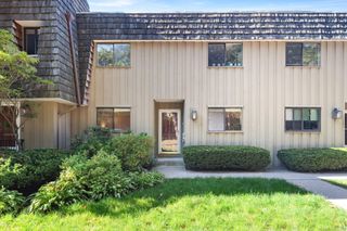 79 Ledgebrook Drive 79, Norwalk, CT 06854