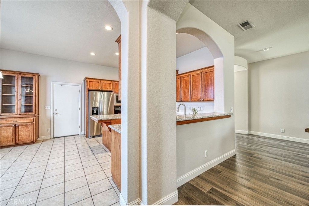 Image 13 of property listing at 8405 N Paula, Fresno, CA 93720