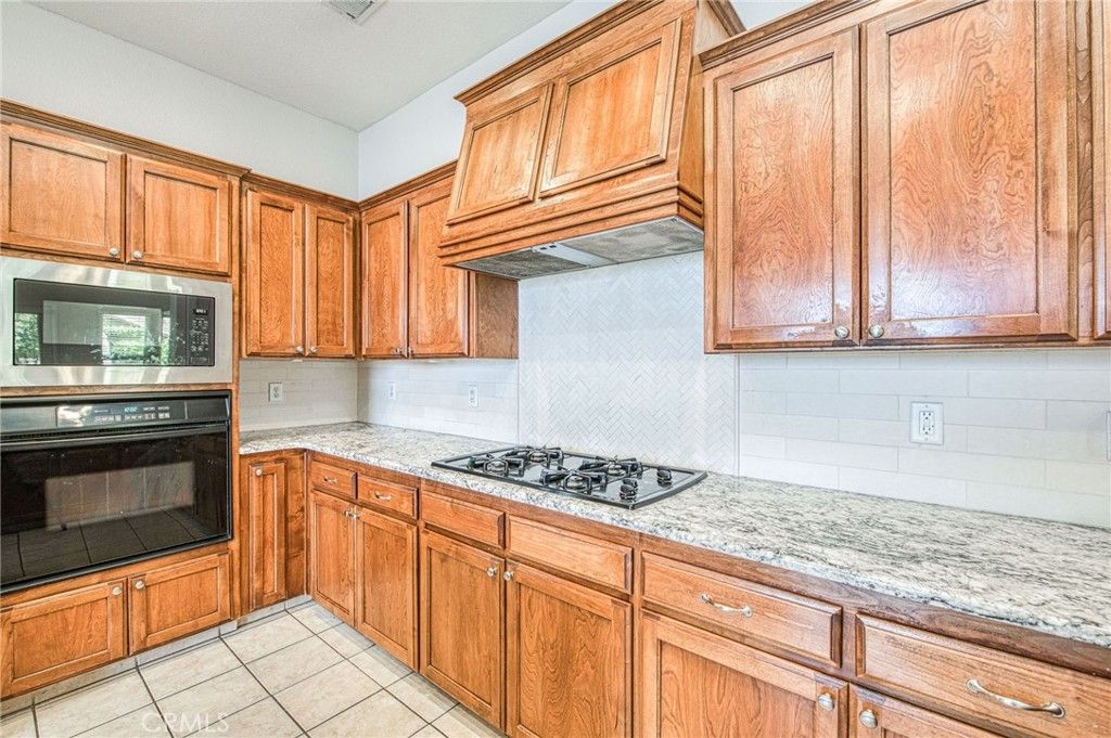 Image 21 of property listing at 8405 N Paula, Fresno, CA 93720