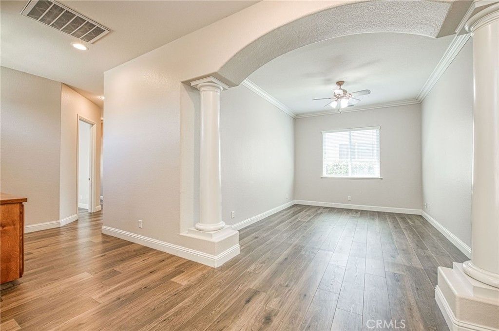 Image 24 of property listing at 8405 N Paula, Fresno, CA 93720