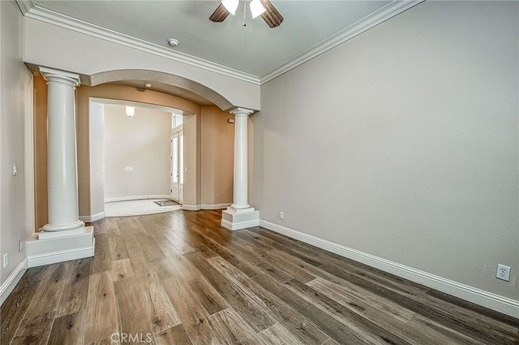 Image 26 of property listing at 8405 N Paula, Fresno, CA 93720