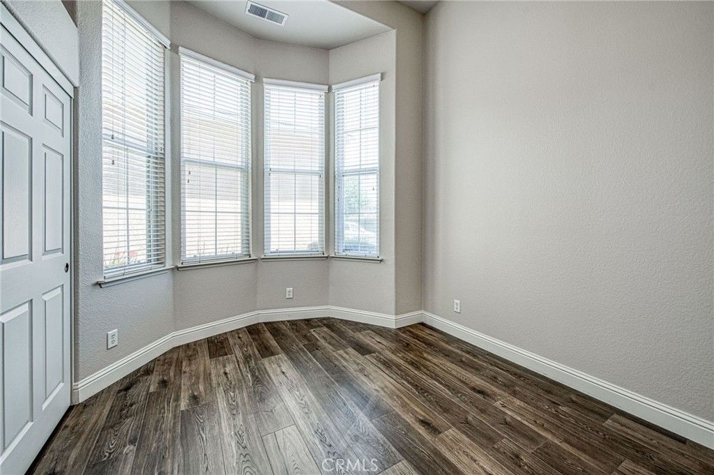 Image 30 of property listing at 8405 N Paula, Fresno, CA 93720