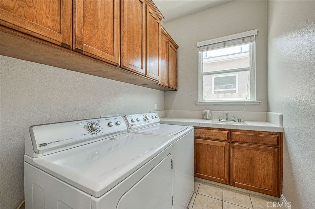 Image 32 of property listing at 8405 N Paula, Fresno, CA 93720