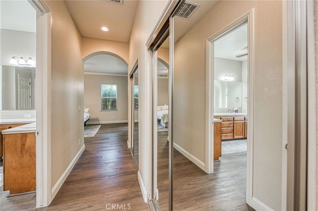 Image 38 of property listing at 8405 N Paula, Fresno, CA 93720