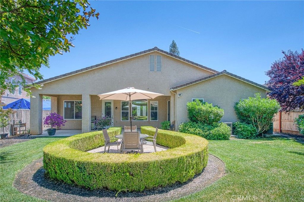 Image 4 of property listing at 8405 N Paula, Fresno, CA 93720