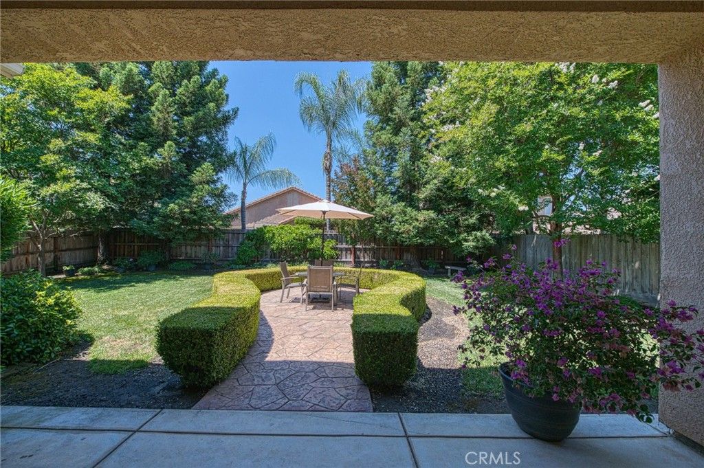 Image 44 of property listing at 8405 N Paula, Fresno, CA 93720