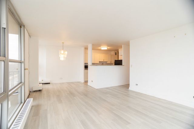 6730 S South Shore Drive 501, Chicago, IL 60649
