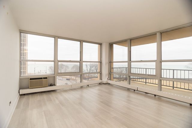 6730 S South Shore Drive 501, Chicago, IL 60649