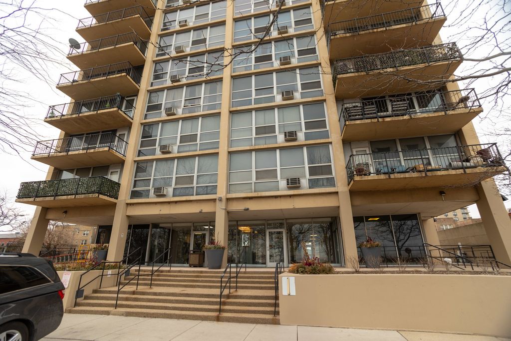 6730 S South Shore Drive 501, Chicago, IL 60649