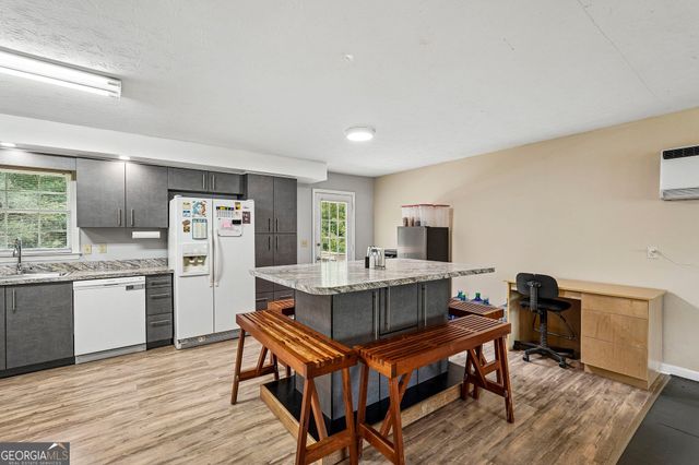 52 Aspen Lake Trace, Newnan, GA 30263