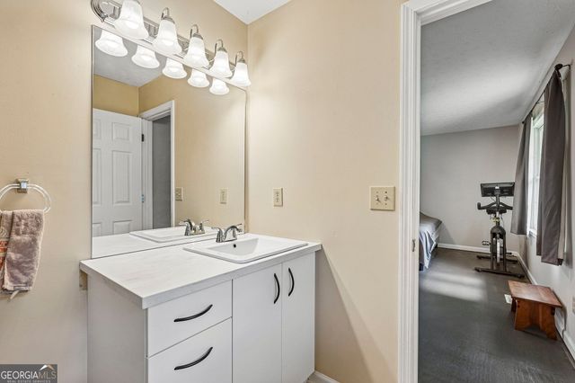 52 Aspen Lake Trace, Newnan, GA 30263