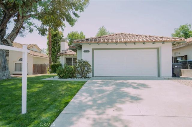 25205 Via Las Lomas, Murrieta, CA 92562