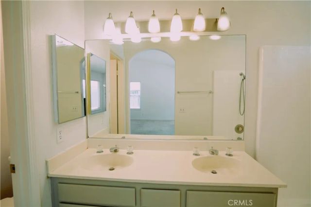 25205 Via Las Lomas, Murrieta, CA 92562