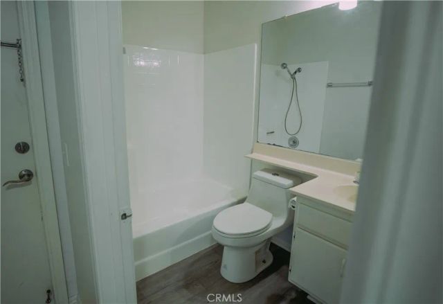 25205 Via Las Lomas, Murrieta, CA 92562