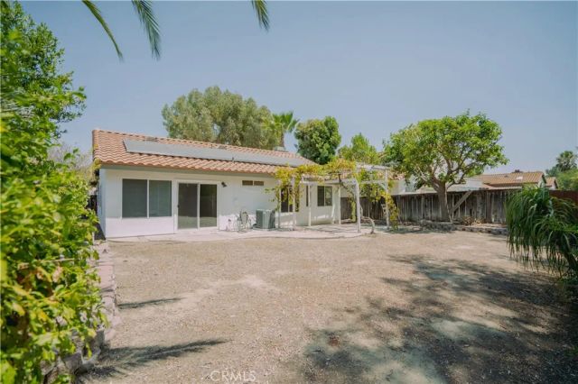 25205 Via Las Lomas, Murrieta, CA 92562