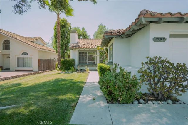 25205 Via Las Lomas, Murrieta, CA 92562