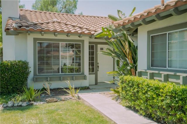 25205 Via Las Lomas, Murrieta, CA 92562