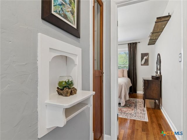 351 E North Street, New Braunfels, TX 78130