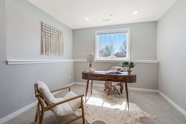 8955 W Highlander DRIVE, Mequon, WI 53097