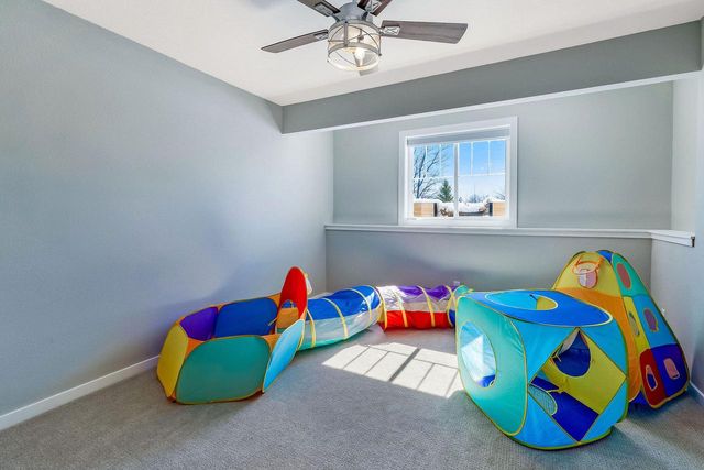 8955 W Highlander DRIVE, Mequon, WI 53097