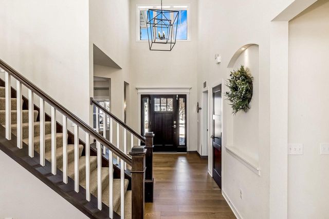 8955 W Highlander DRIVE, Mequon, WI 53097