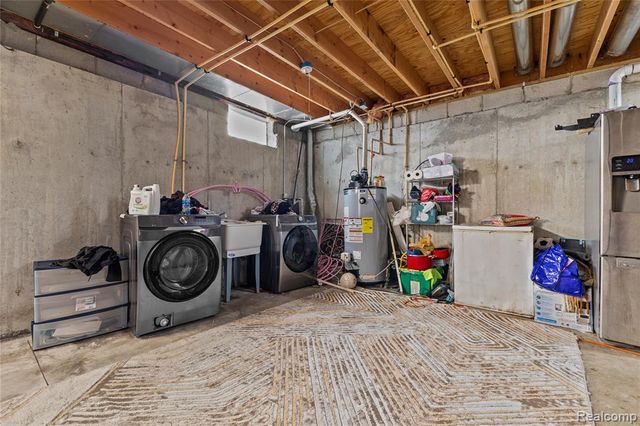 6795 Heyden Street, Dearborn Heights, MI 48127