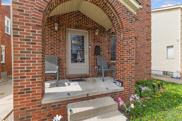 6795 Heyden Street, Dearborn Heights, MI 48127